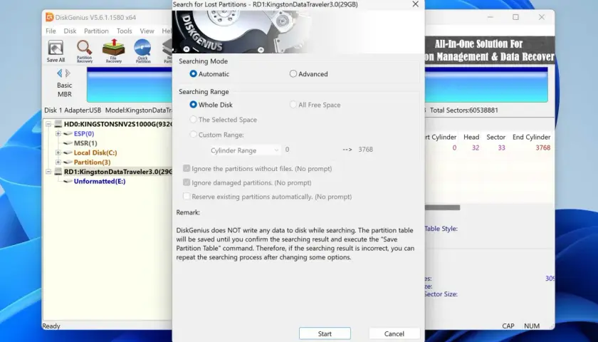 DiskGenius sucht nach verlorenen Partitionen auf einem Kingston DataTraveler 3.0 (29GB) USB-raw laufwerk.