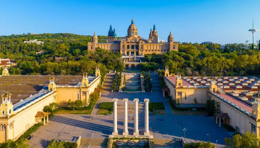 Barcelona: Idealna dzielnica? Poradnik, gdzie spać i czego unikać