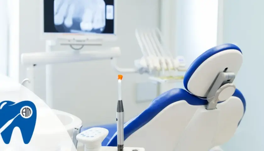 Czy z zimnem można iść do dentysty? Kiedy odwołać wizytę?