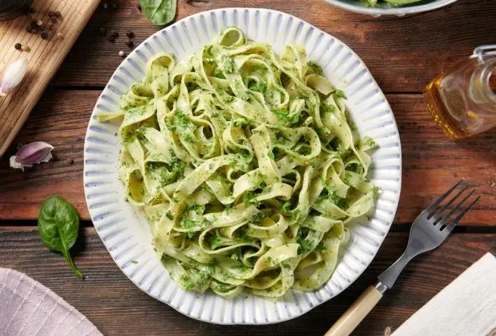 Zielone tagliatelle szpinakowe! Sposób na domowy makaron deluxe
