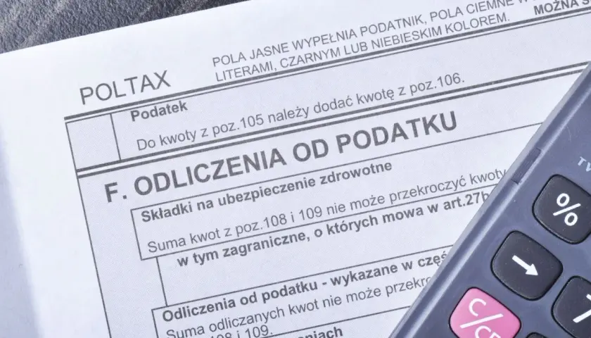 Emeryt a PIT: Kiedy rozlicza ZUS, a kiedy Ty?