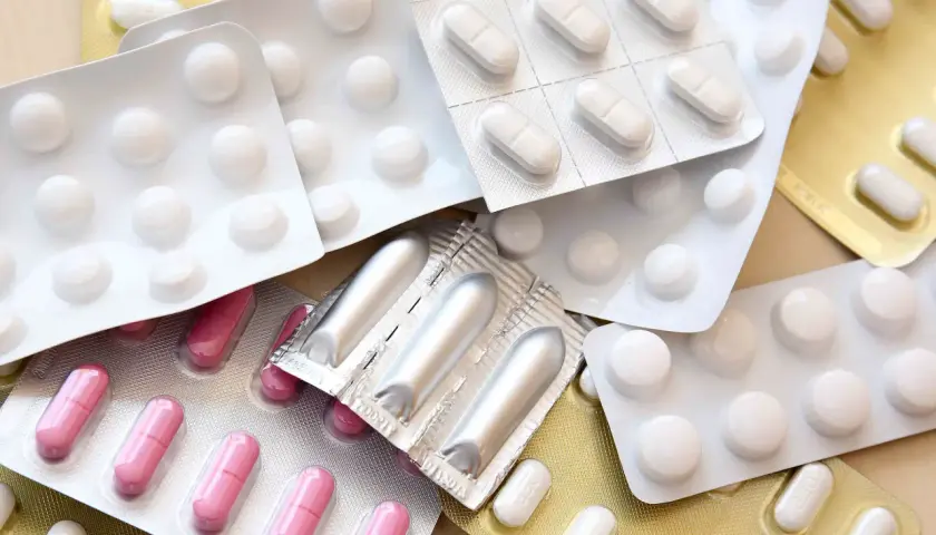 Weichteilrheuma Medikamente: Effektive Behandlungsmöglichkeiten und Risiken