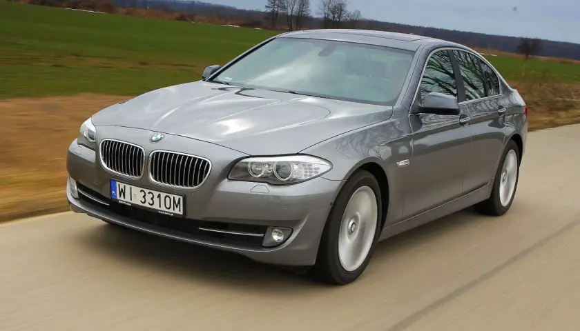 BMW Seria 5 F10 - specyfikacje, zalety i wady, które warto znać