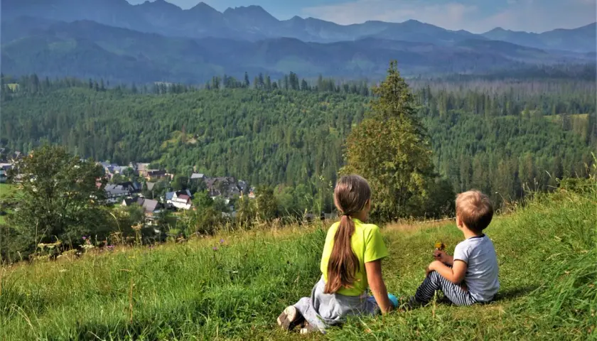 Tatry z dzieckiem: Łagodne szlaki, atrakcje i porady eksperta