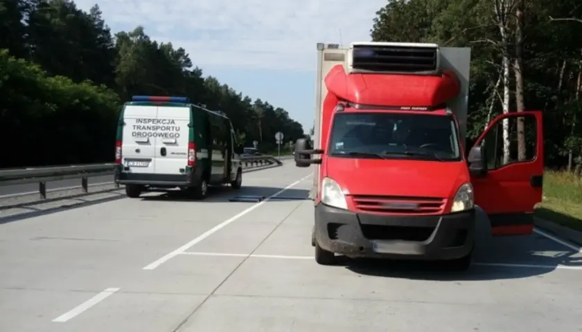 Ile waży bus dostawczy? Klucz do legalnej ładowności i bezpieczeństwa