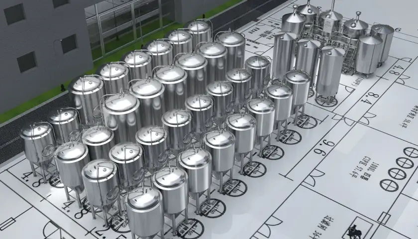 Vue aérienne d'une brasserie avec de nombreux cuves en acier inoxydable. Le plan au sol indique des mesures, suggérant une étude de la masse volumique de la bière.