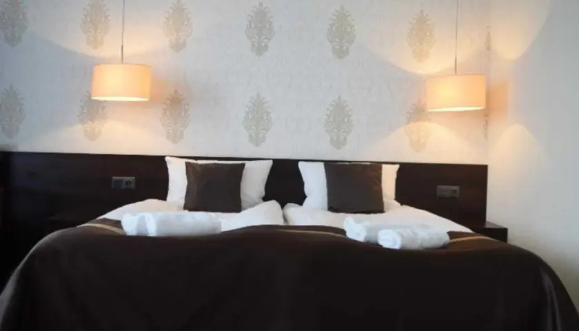 Czy można wynająć pokój w hotelu nie mając 18 lat? Oto co musisz wiedzieć