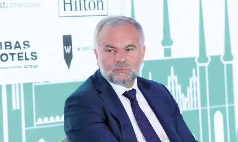 Artur Kozieja wiek: zaskakujące fakty o jego życiu i karierze.