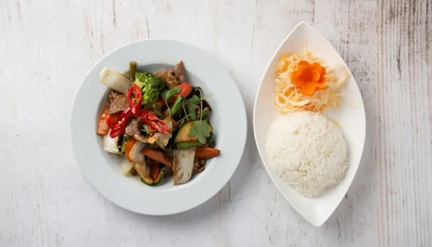 Bambus Grill & Oriental w Gdyni – autentyczne smaki Azji na wyciągnięcie ręki