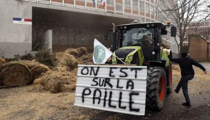 Strajk rolników we Francji: Przyczyny, skutki i najnowsze aktualności