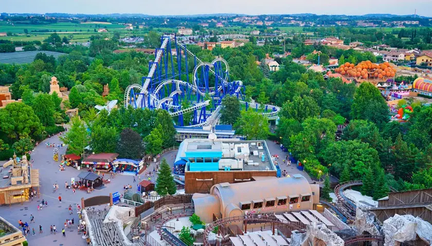 Gardaland: Tutte le attrazioni. La guida per la tua visita perfetta
