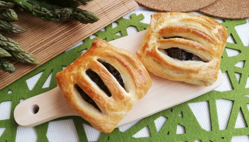 Najlepszy przepis na ciasto francuskie z pieczarkami - krok po kroku bez błędów