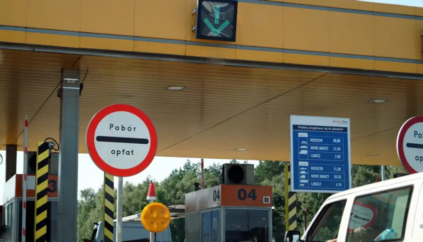 Ile kosztują bramki na autostradzie A4? Sprawdź ceny i opłaty