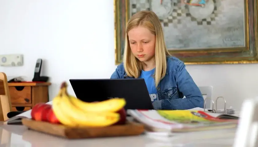 Zdalne nauczanie w krajach: gdzie edukacja online zdobywa popularność?