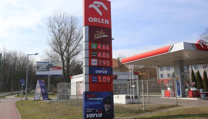 Kiedy diesel stanieje? Sprawdź prognozy i aktualne trendy cenowe