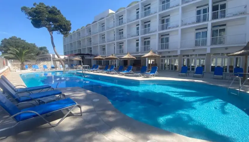 Hotel Isla Cabrera Mallorca: Disfruta de un Paraíso en la Playa