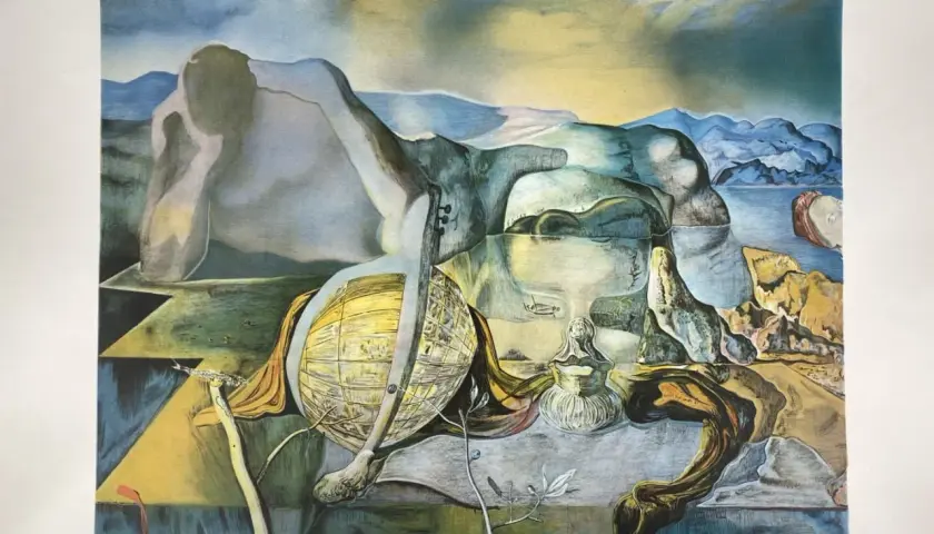 Tableau Salvador Dali : un homme pensif, un globe jaune, des formes molles et un paysage onirique.