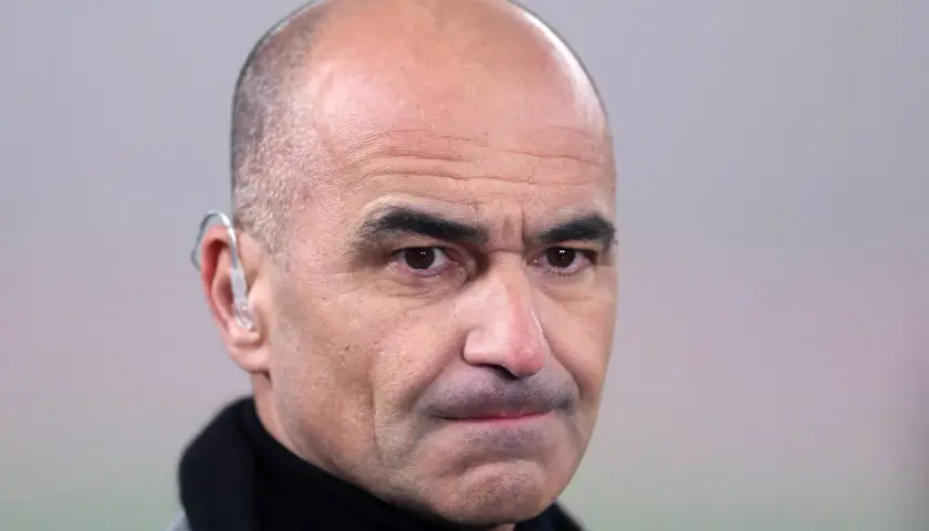 Roberto Martínez, trener Portugalii, z aparatem słuchowym.