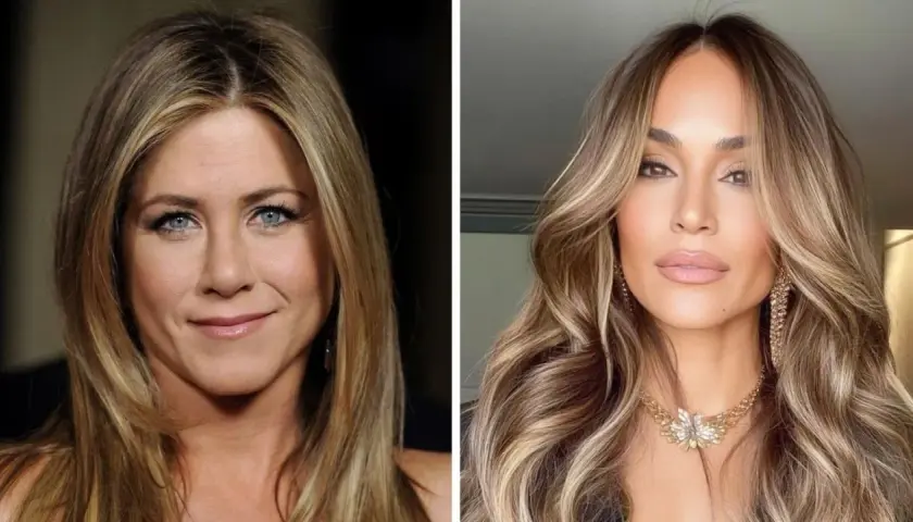 Dos mujeres con cabello rubio con mechas contouring. A la izquierda, Jennifer Aniston. A la derecha, Jennifer Lopez.