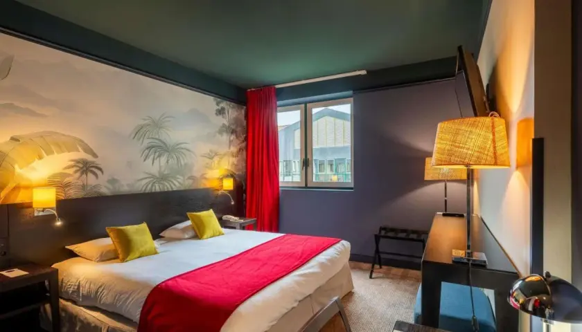 Mercure Bordeaux Chartrons: Votre 4 étoiles dans une distillerie