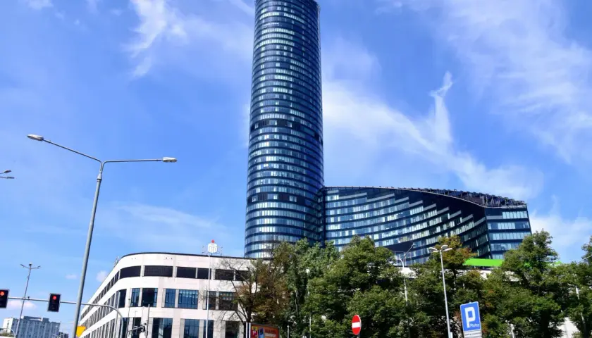 Sky Tower: Ile pięter ma najwyższy budynek Wrocławia?