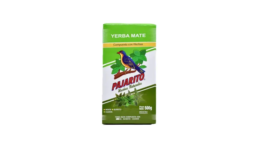 Pudełko yerba mate Pajarito z miętą i cytryną. Kolorowy ptaszek siedzi na gałązce z liśćmi.