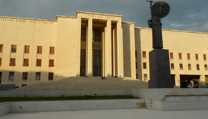 Sapienza uniwersytet rzymski - historia, programy i znani absolwenci