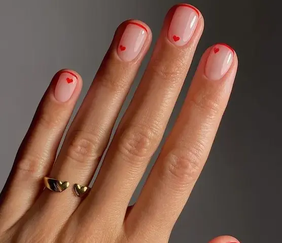 Kolory manicure Kim Kardashian, które zrobią wrażenie na każdej okazji