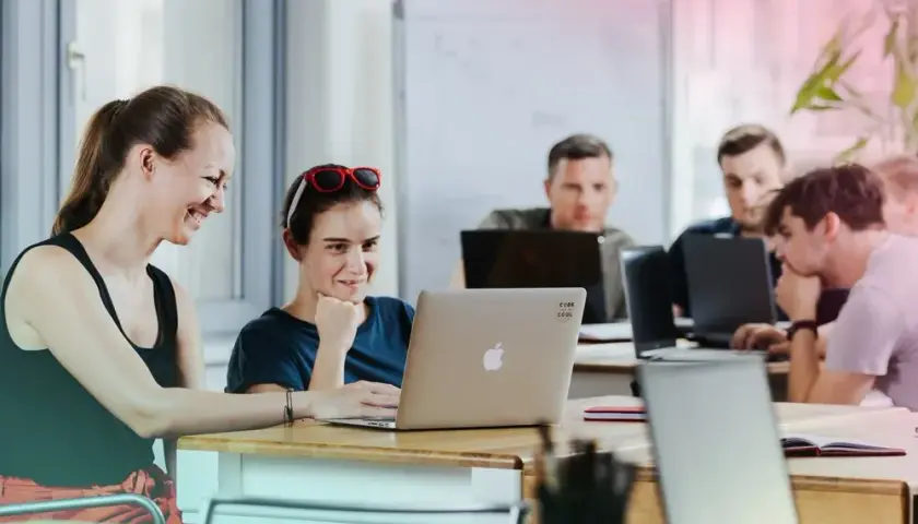  Kurs IT z gwarancją pracy! Sprawdź ofertę kursów programowania z gwarancją zatrudnienia.