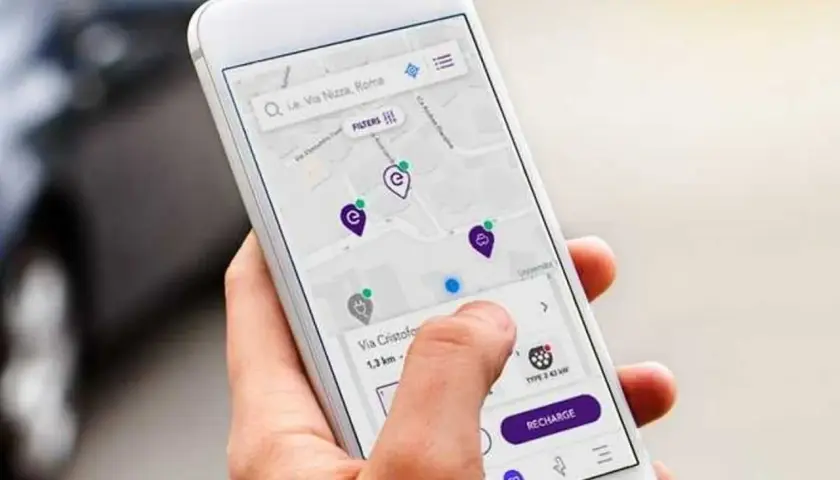 App per trovare colonnine elettriche: mappa con punti di ricarica a Roma, vicino a Via Nizza.