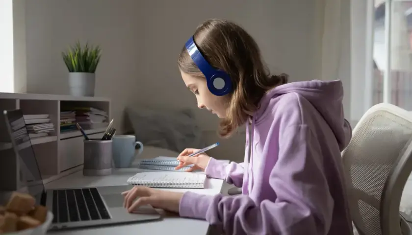 Kiedy wracamy do zdalnego nauczania? Sprawdź aktualne informacje