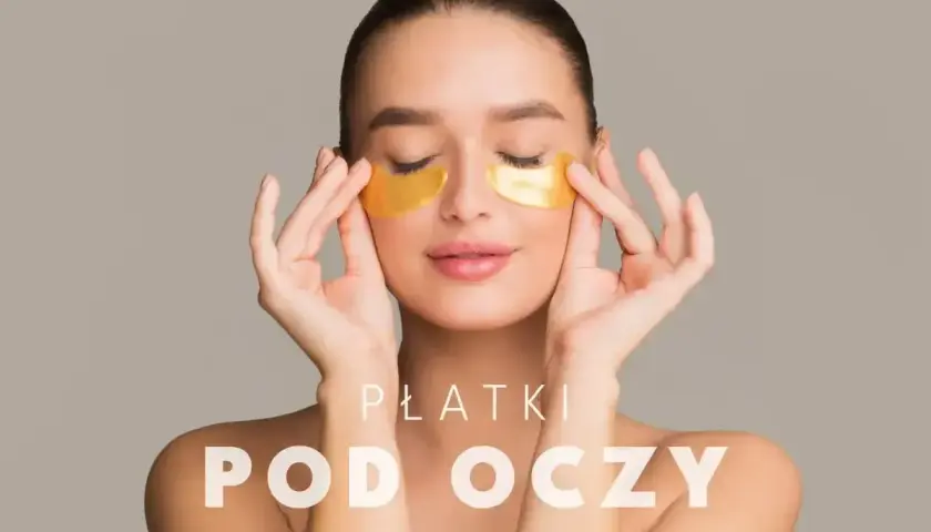 Kobieta z zamkniętymi oczami delikatnie poprawia złote płatki pod oczami. Dowiedz się, jak nakładać płatki pod oczy dla promiennej skóry.