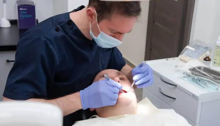Czy dentysta boli? Poznaj nowoczesne metody bezbolesnego leczenia