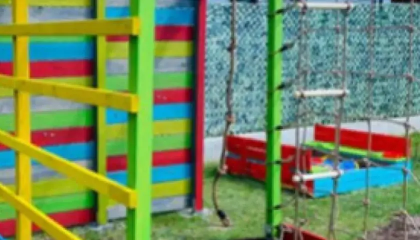 Jak zbudować plac zabaw dla dziecka i uniknąć niebezpieczeństw