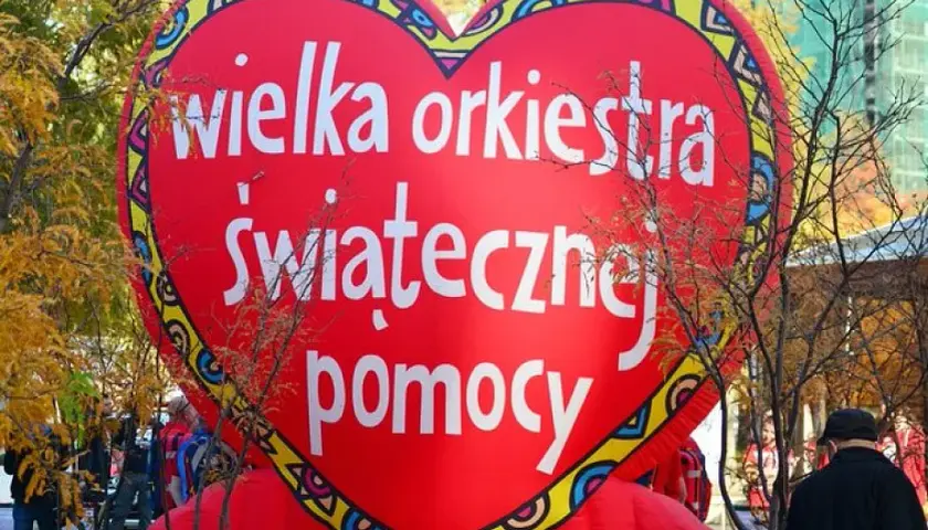 Czy Kościół popiera WOŚP? Złożone stanowisko i kontrowersje w Polsce
