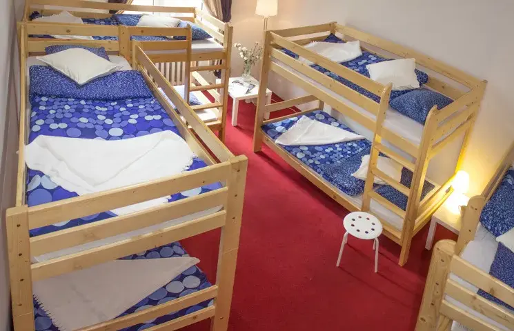 Jak wygląda nocleg w hostelu? Odkryj prawdę o hostelach i ich zaletach