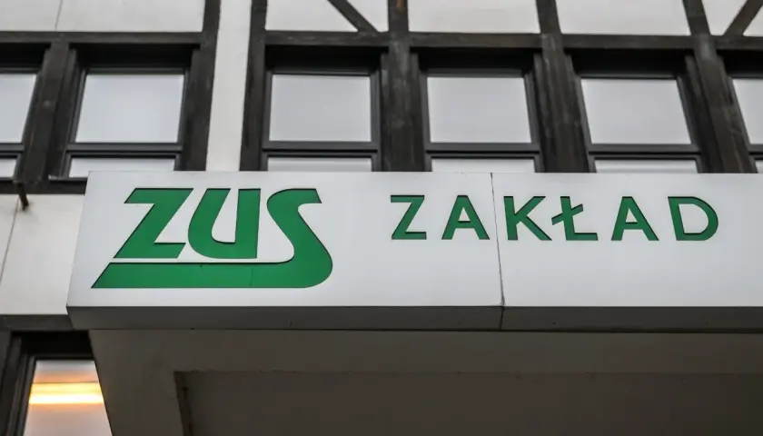 ZUS Zakład Ubezpieczeń Społecznych. Tu można dowiedzieć się o zasiłek stały z MOPS, 500+ dla niepełnosprawnych i innych świadczeniach.