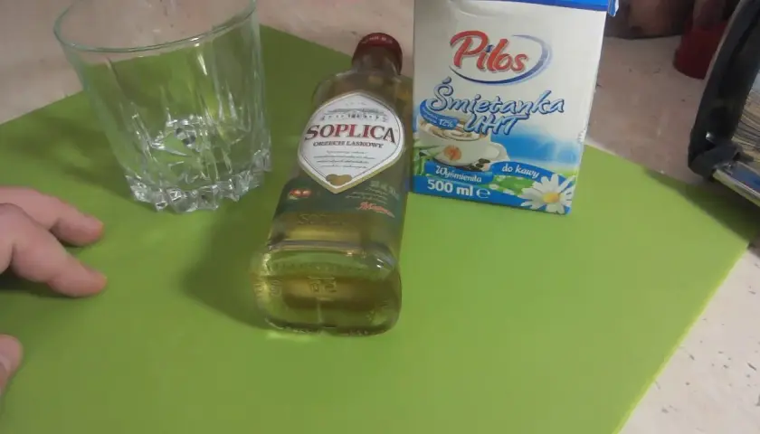 Najlepsze drinki z orzechówki, które zaskoczą Twoje podniebienie
