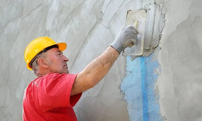 Czy zaprawą murarską można tynkować? Zaskakujące fakty i porady