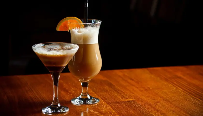 Najlepsze drinki z kawą, które zachwycą Twoich gości i Ciebie