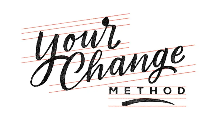 Texto caligráfico "Your Change Method" sobre líneas rojas. Aprende como hacer lettering con este estilo.