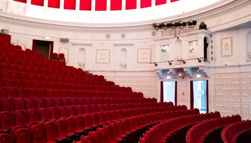 Teatr Komedia sala - idealne miejsce na Twoje wydarzenie w Warszawie