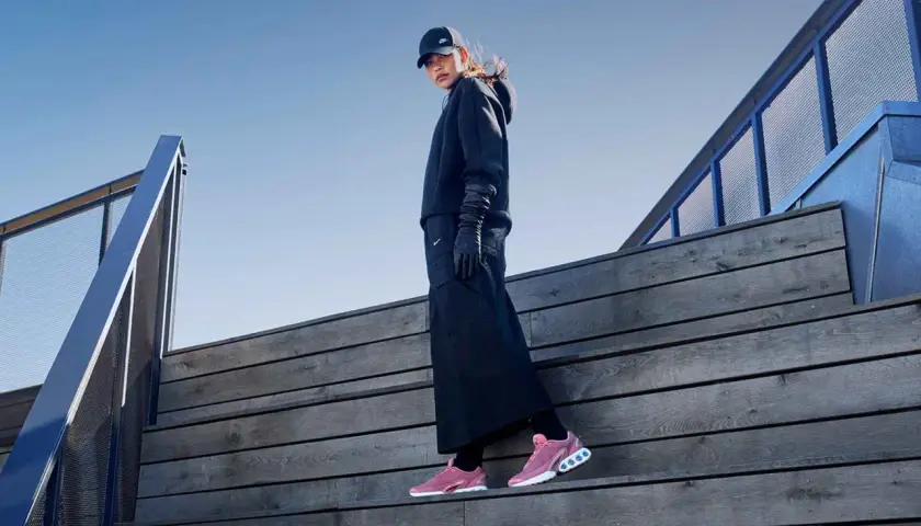 Bunte Nike Schuhe: Entdecke Trends, Styling & personalisiere deinen Look