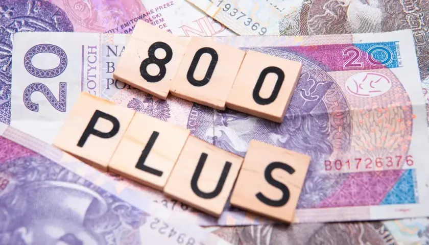 800 plus: Jak dostać 800 zł? Wniosek, warunki, terminy. Poradnik