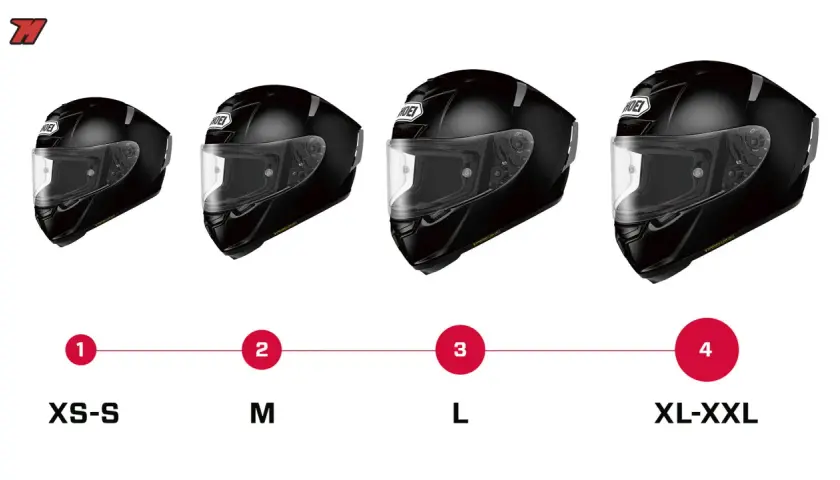 Cuatro cascos de moto negros de diferentes tamaños, de XS a XXL. El peso del casco de moto varía según la talla.