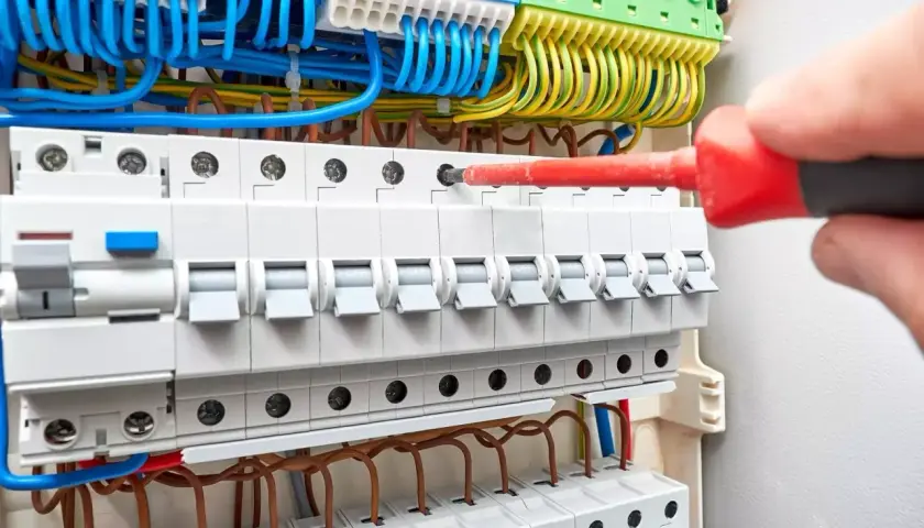 Rozdzielnia elektryczna w domu - Jak zaplanować rozdzielnię?
