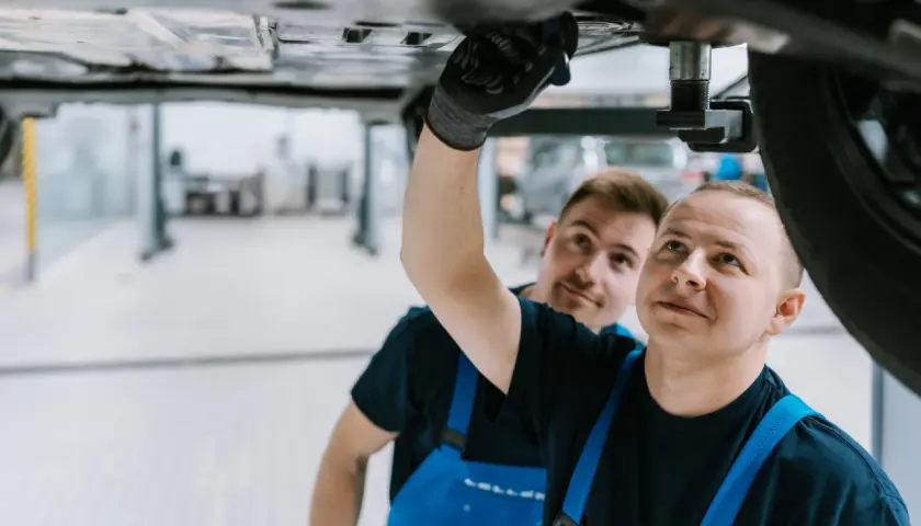 DSG: Wymiana oleju co 60 000 km? Poznaj prawdę i koszty!