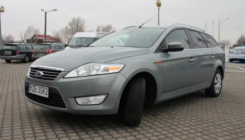Pojemność baku Ford Mondeo - co musisz wiedzieć przed zakupem