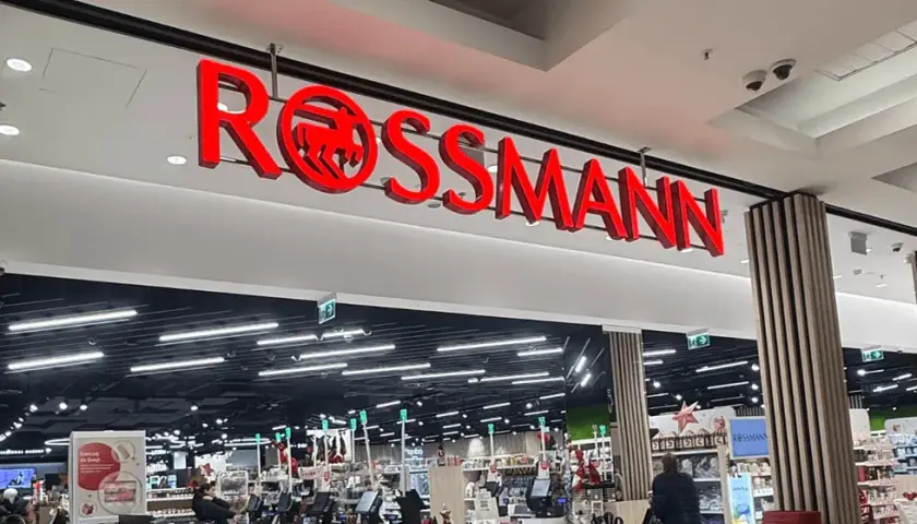 Kiedy promocje Rossmann? Kalendarz i triki, by łapać MEGA okazje!