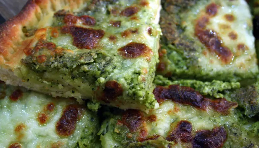 Jak się pisze pizza? Poznaj poprawną pisownię i najczęstsze błędy